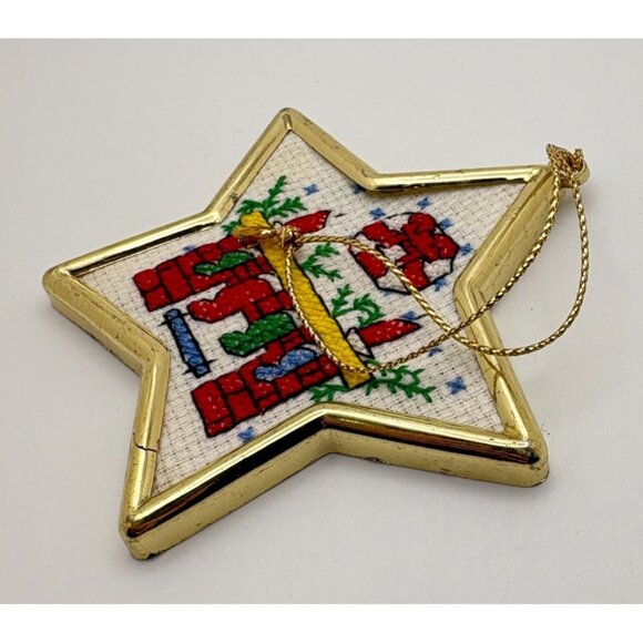 Vintage Cross Stitch Christmas Eve Tree Ornament Star Shaped Gold Tone Stockings - Picture 5 of 7